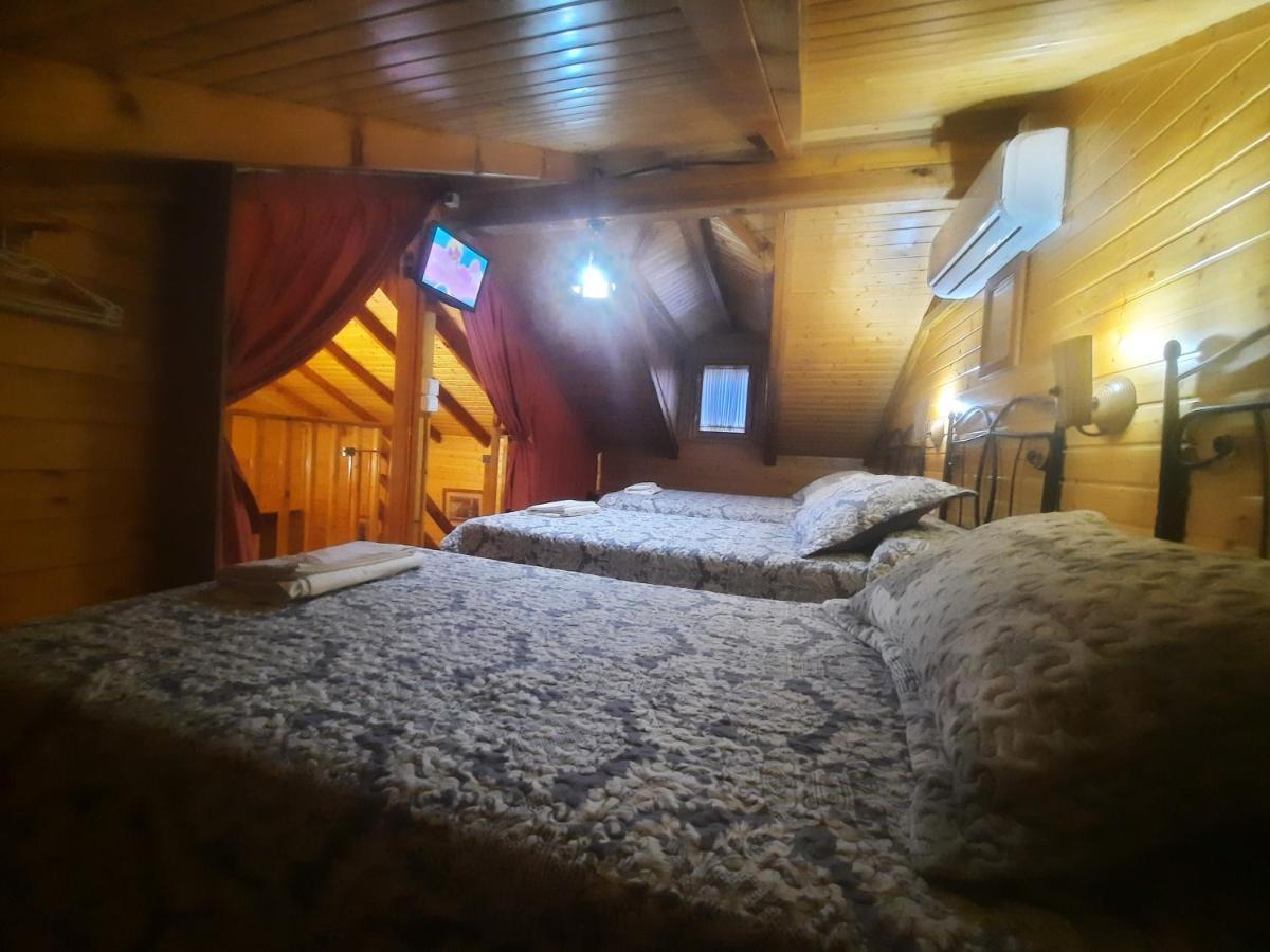 Cabanas De Madera El Rinconcillo 阿罗约弗里奥 外观 照片
